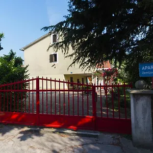 Milica Apartman