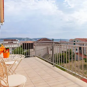 apartments-da-trogir.hotels-in-trogir.com/