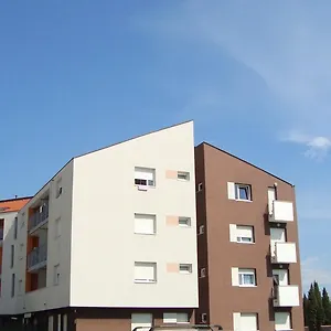 Lela Apartment